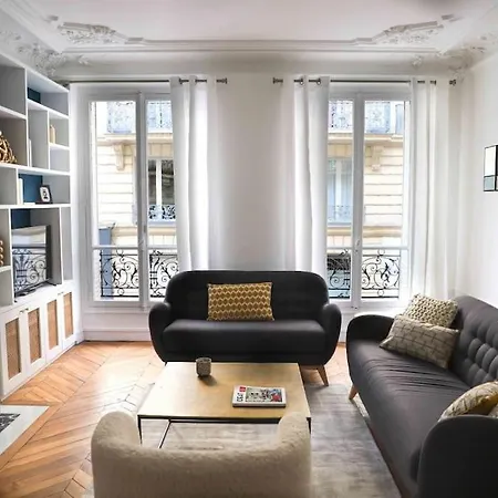 Apartamento Charming 3 Bedroom Haussmannien In 17th *