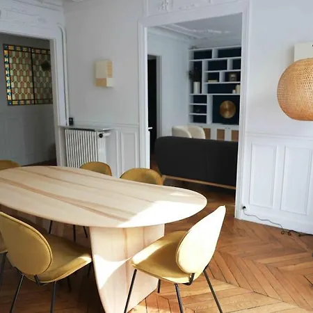 Charming 3 Bedroom Haussmannien In 17th Apartman *
